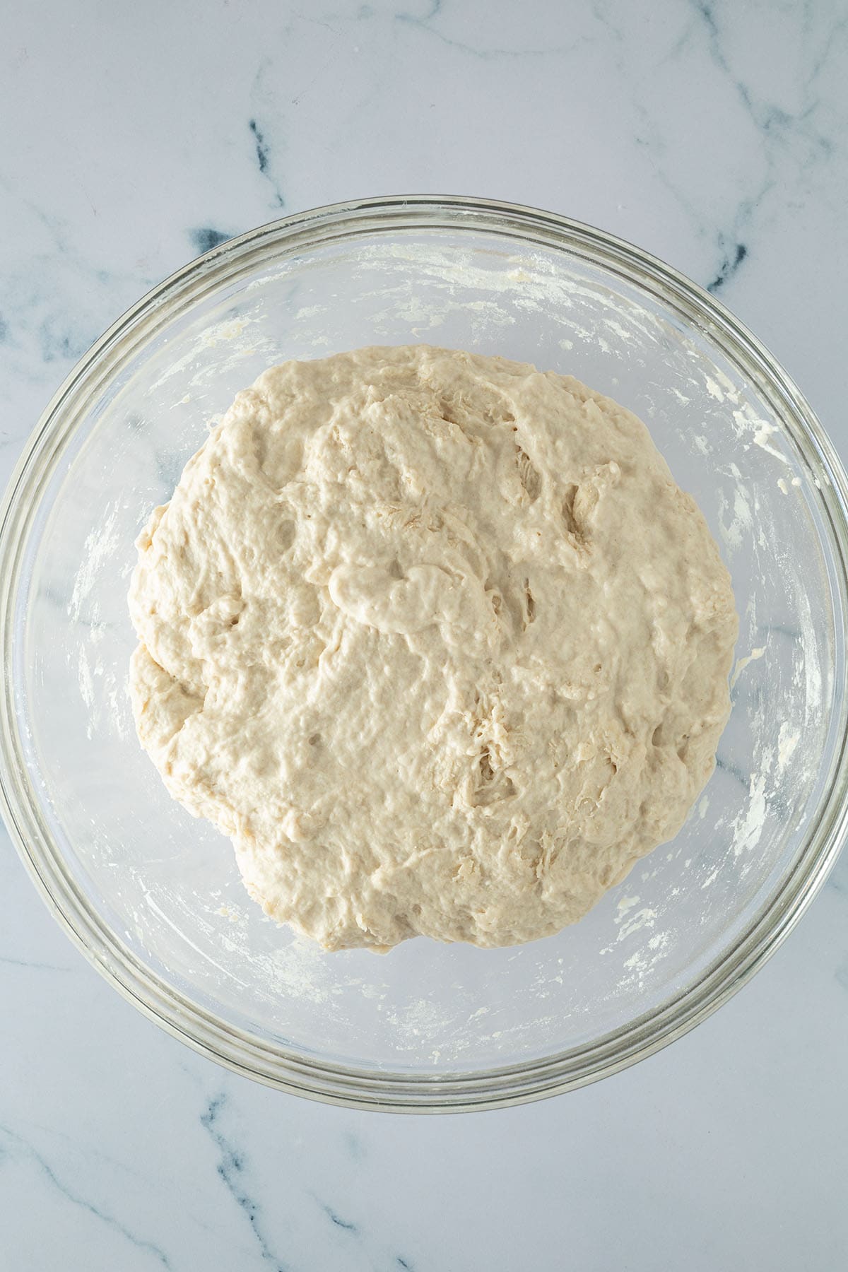 Focaccia Teig nach 30 Minuten Ruhezeit.