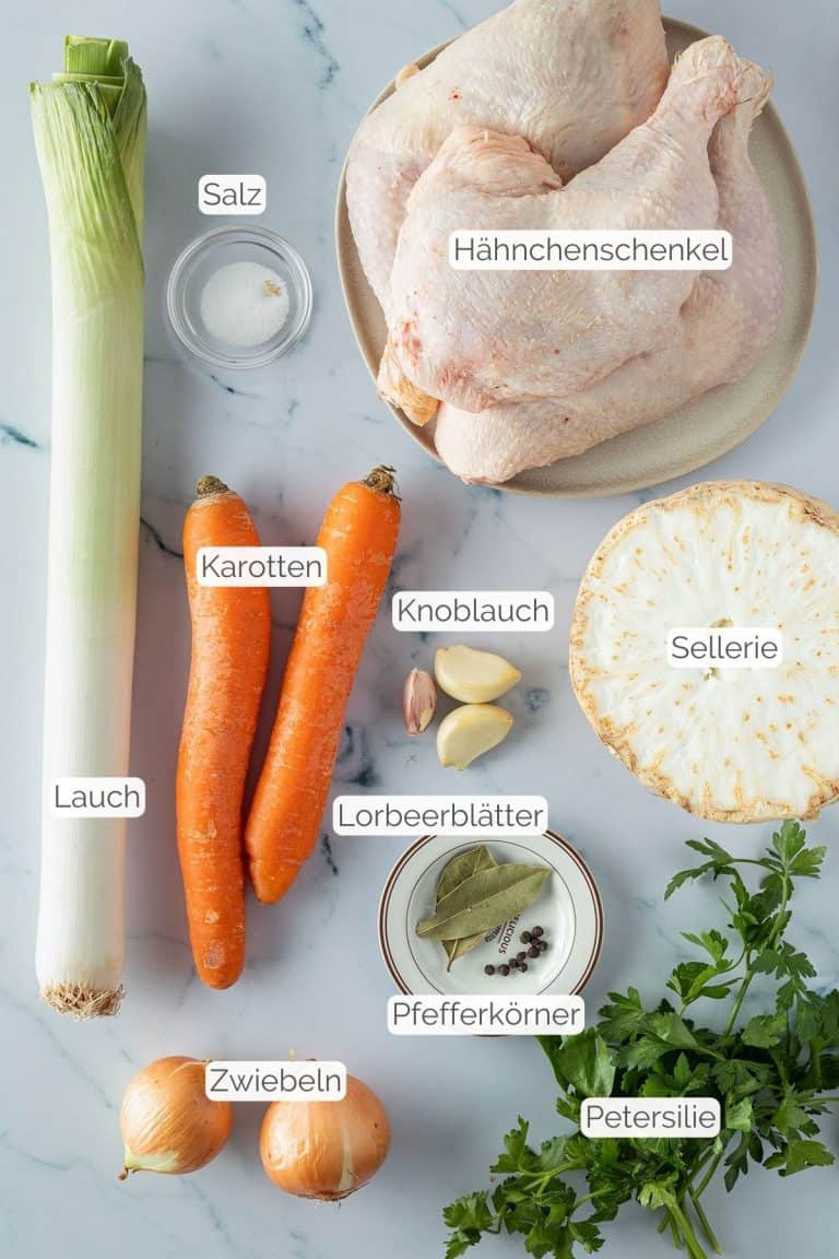 Schnelle Hühnersuppe mit Hähnchenschenkel • Jules&amp;#39; Menu