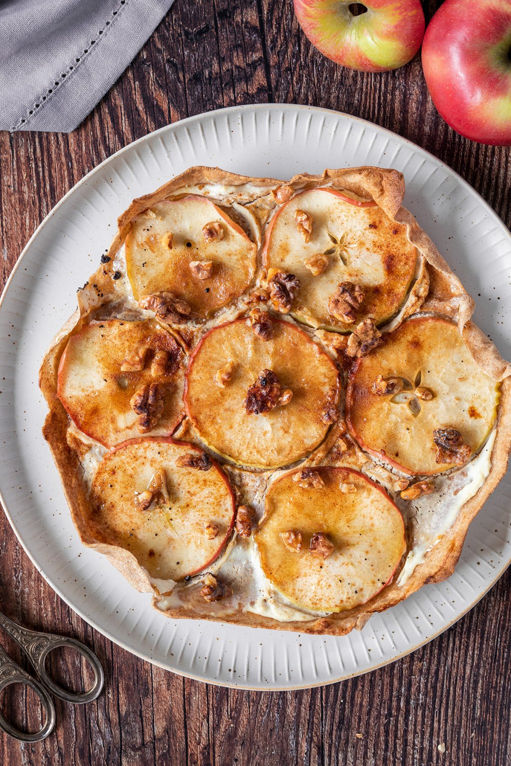 Süßer Flammkuchen mit Apfel • Jules&amp;#39; Menu